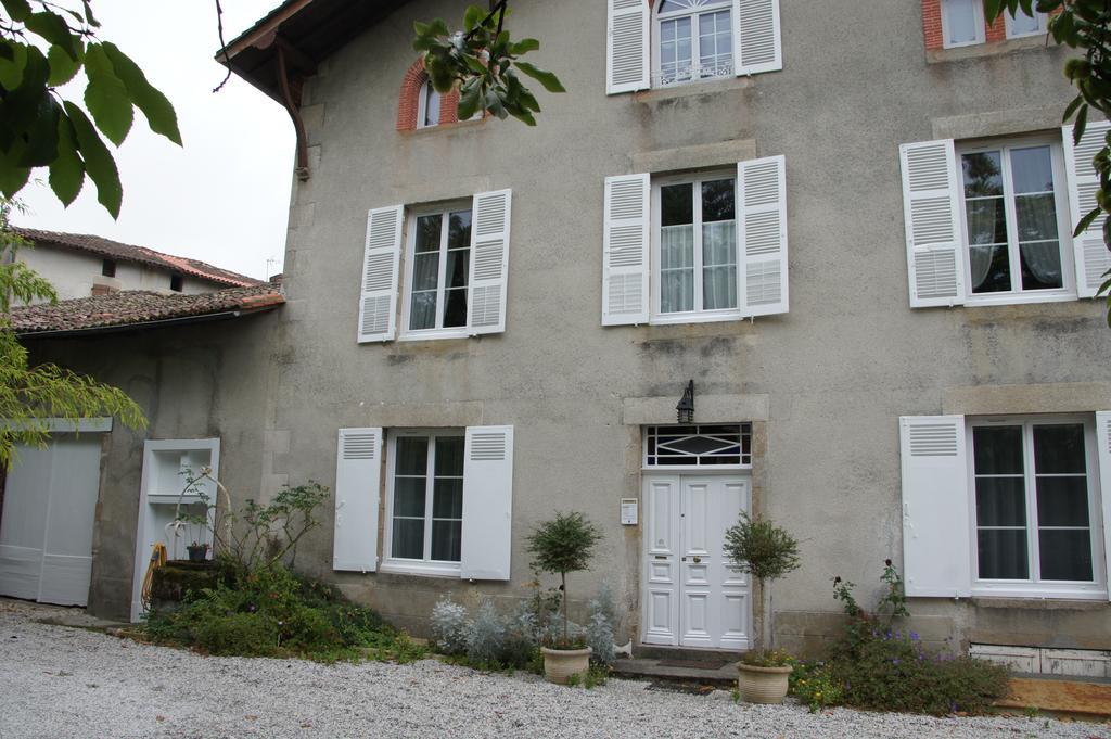 Le Clos De La Muse Saint-Junien Exterior foto